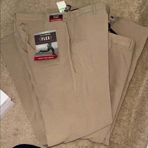 Van Heusen Men's Khaki Flex Chinos